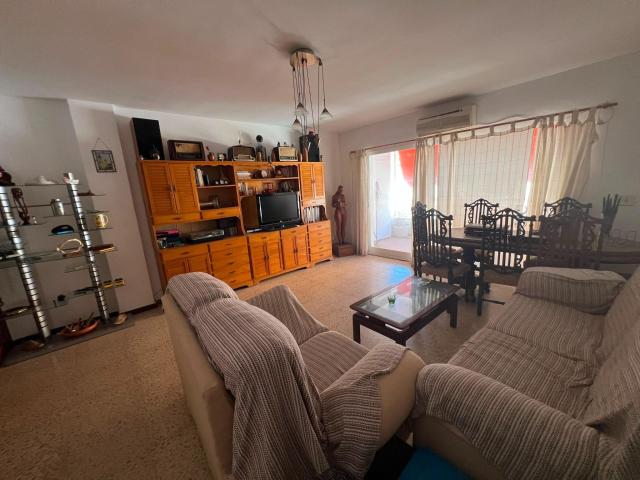 Piso en venta en Barriada Islas Canarias, Costa del Sol Occidental