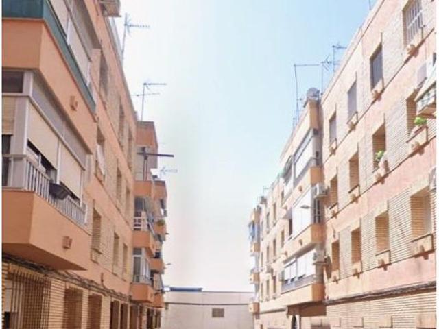 Piso en venta en Puente Genil, Andalucía