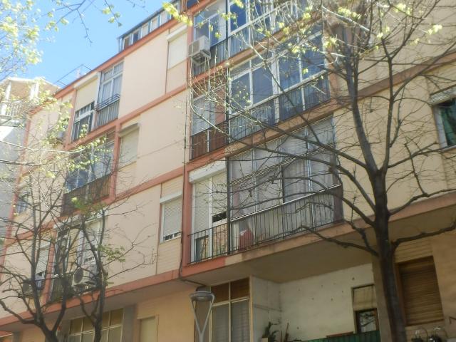 Piso en venta en Fondo, Barcelonès