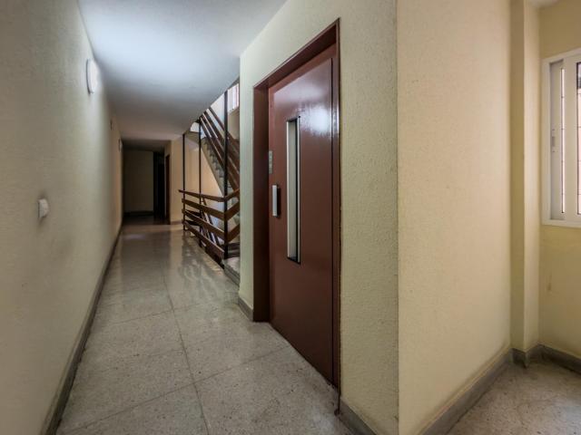 Piso en venta en Perines, Santander