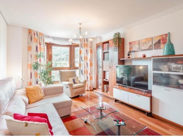 Piso en venta en La Estrecha, Oviedo
