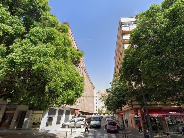 Piso en venta en Valencia, Campanar