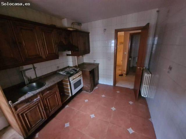 Piso en venta en Vega De Espinareda, El Espino