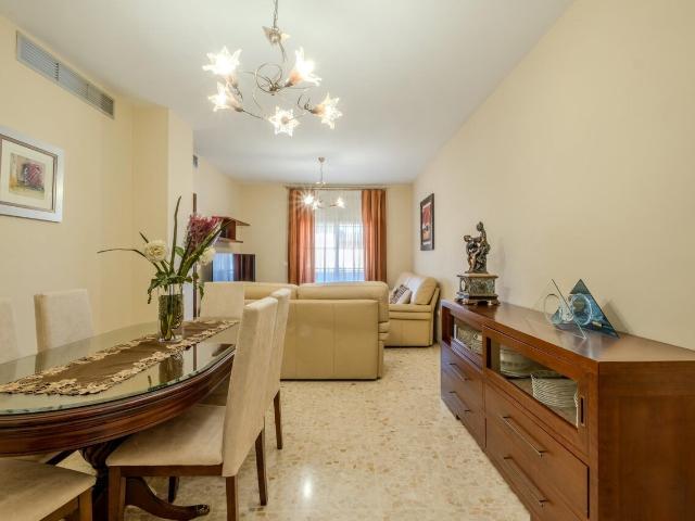 Piso en venta en Alcalá De Guadaíra, Andalucía