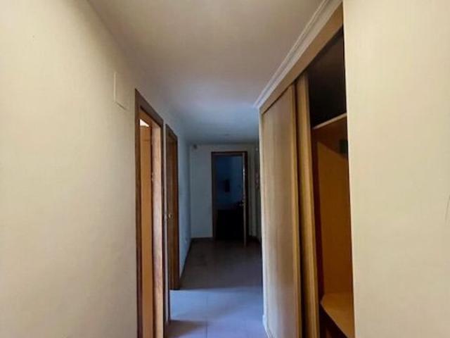 Piso en venta en Ares, Ferrol