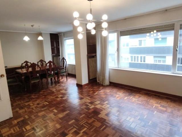 Piso en venta en Avilés, Asturias