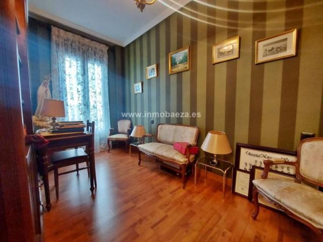 Piso en venta en Baeza, Andalucía