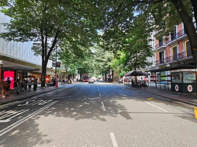 Piso en venta en Abando, Bilbao