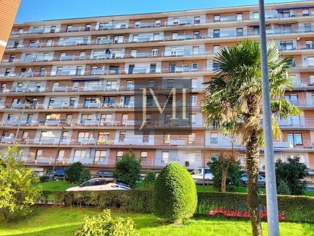 Piso en venta en Uribarri, Bilbao
