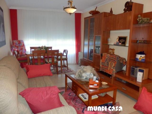 Piso en venta en Boiro, A Barbanza