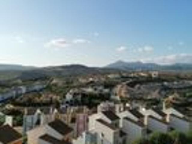 Piso en venta en La Perla de Bahía, Costa del Sol Occidental