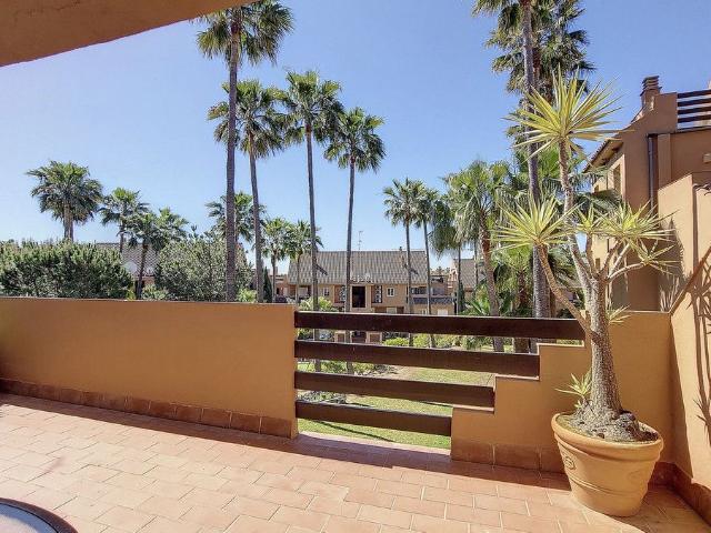 Piso en venta en Bahía de Casares, Costa del Sol Occidental