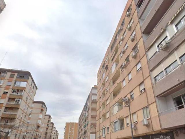 Piso en venta en Valencia, Campanar