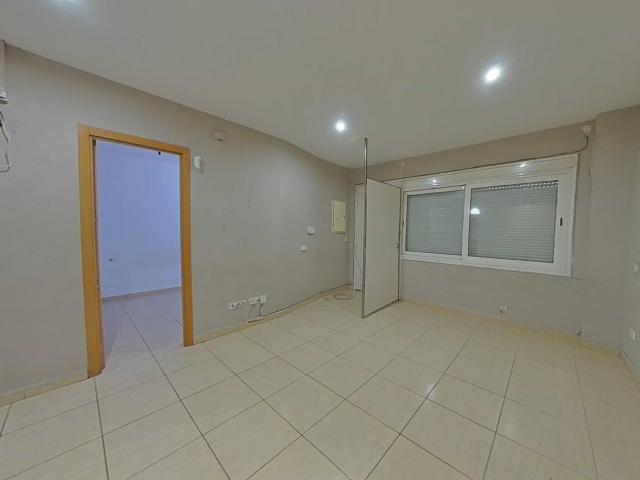 Piso en venta en Sabadell, Sant Oleguer