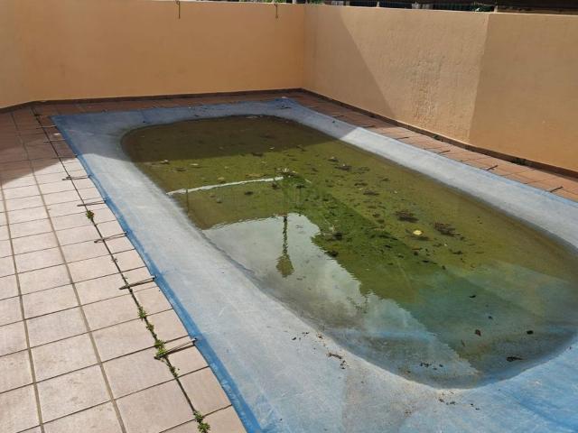 Piso en venta en La Adrada