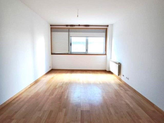 Piso en venta en O Barco De Valdeorras, Veigadecabo