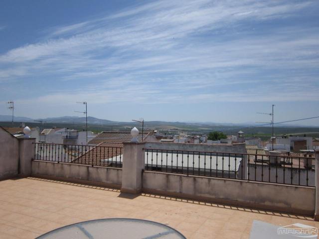 Piso en venta en Moriles
