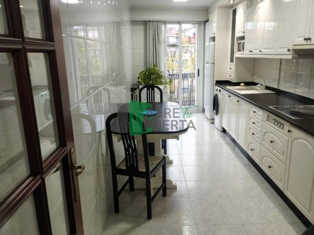 Piso en venta en Centro, Ourense