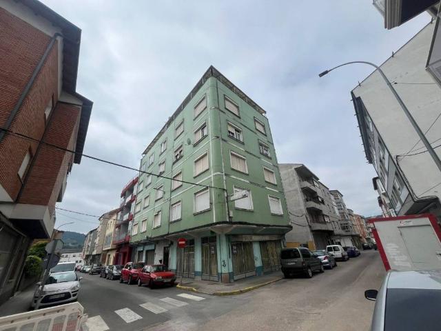 Piso en venta en A Rúa