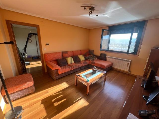Piso en venta en A Valenzá, Ourense