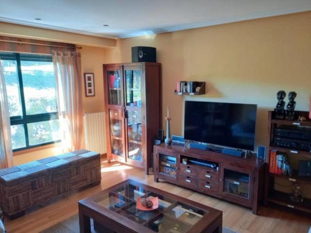 Piso en venta en Vilaescusa, Barbadás