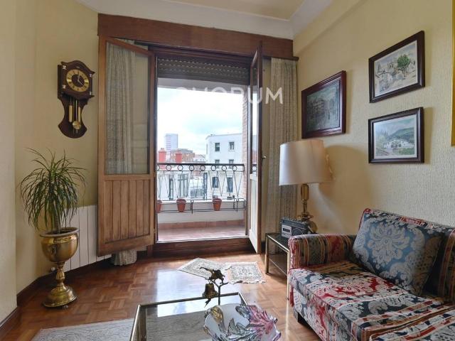 Piso en venta en Bilbao, Casco Viejo