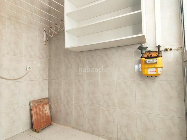 Piso en venta en Abrera