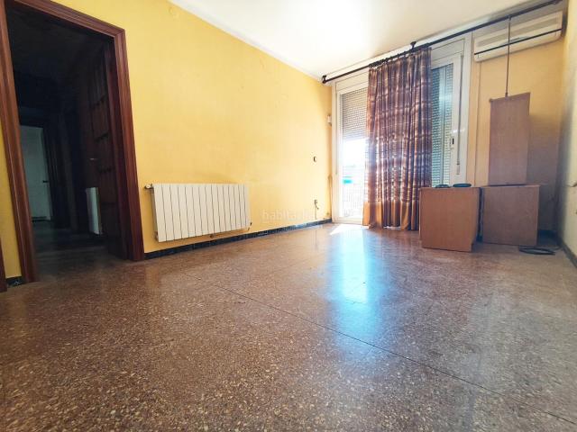 Piso en venta en Abrera