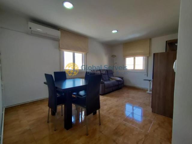 Piso en venta en Abrera