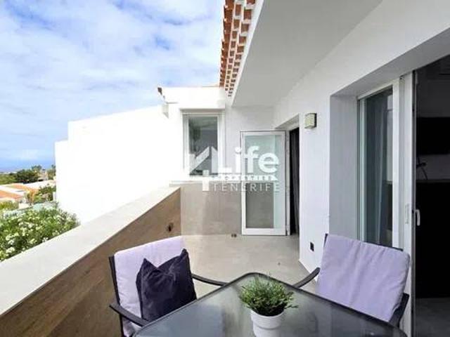 Piso en venta en San Eugenio Bajo, Adeje