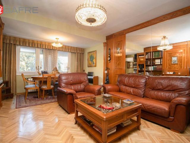 Piso en venta en Madrid, Cortes