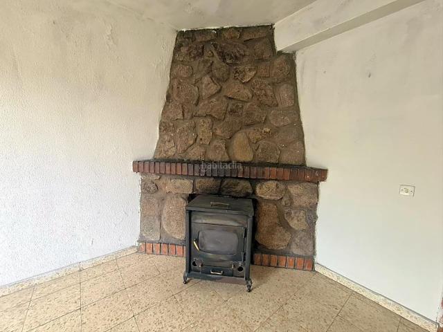 Piso en venta en La Adrada