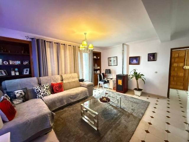 Piso en venta en Alameda, Málaga