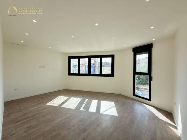 Piso en venta en Alberic, València / Valencia