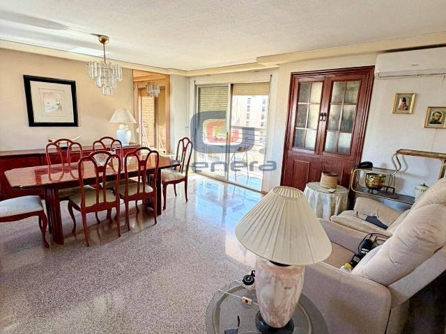 Piso en venta en Casco Antiguo - Santa Cruz - Ayuntamiento, l'Alacantí