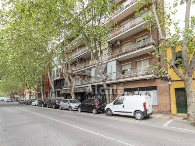 Piso en venta en Alcalá De Henares, Distrito I
