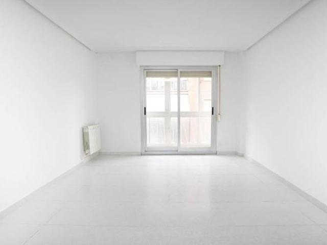 Piso en venta en Alcalá De Henares, Virgen del Val