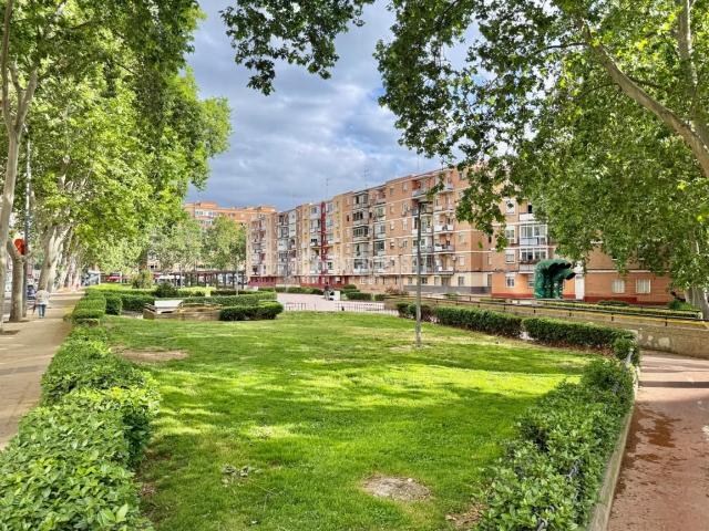 Piso en venta en Distrito I, Alcalá De Henares