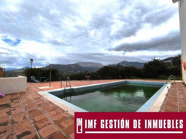 Piso en venta en Alcaucín