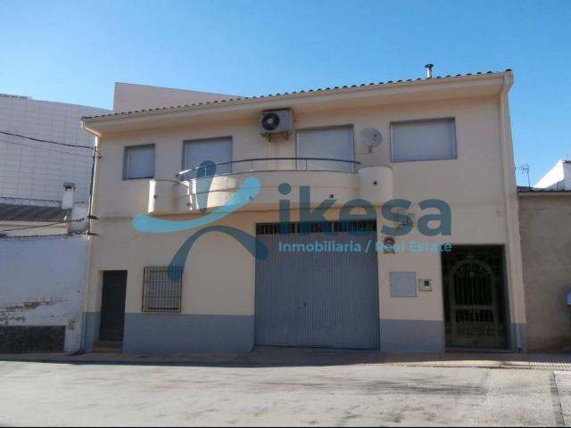 Piso en venta en Alcaudete, Andalucía