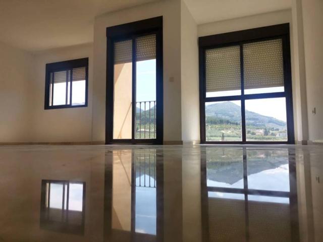 Piso en venta en Alcaudete, Andalucía