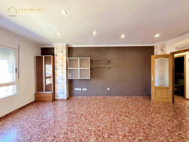 Piso en venta en Algemesí, València / Valencia