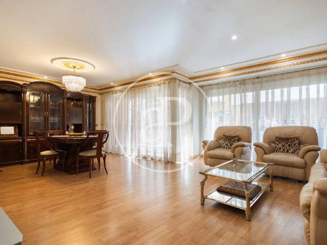 Piso en venta en Algemesí, el Raval