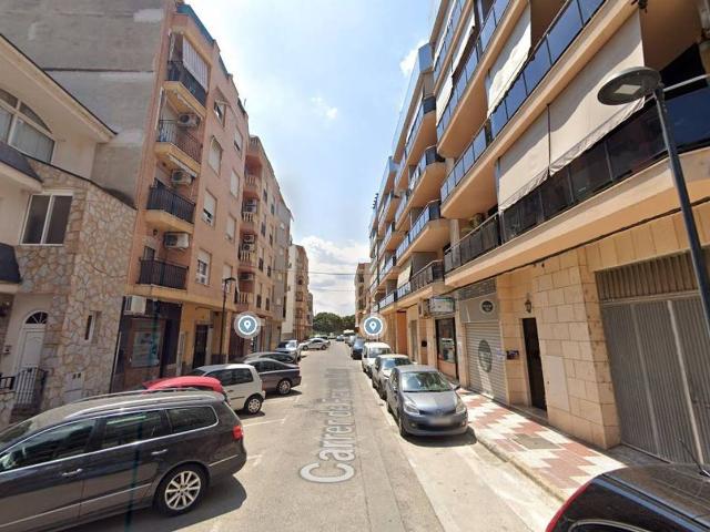 Piso en venta en Algemesí, el Raval
