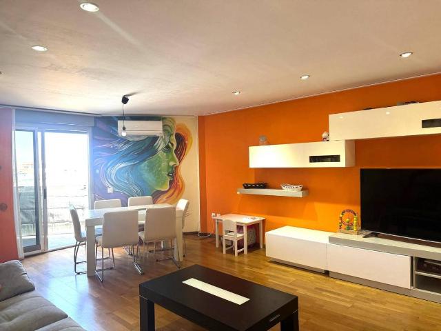Piso en venta en Algemesí, el Raval