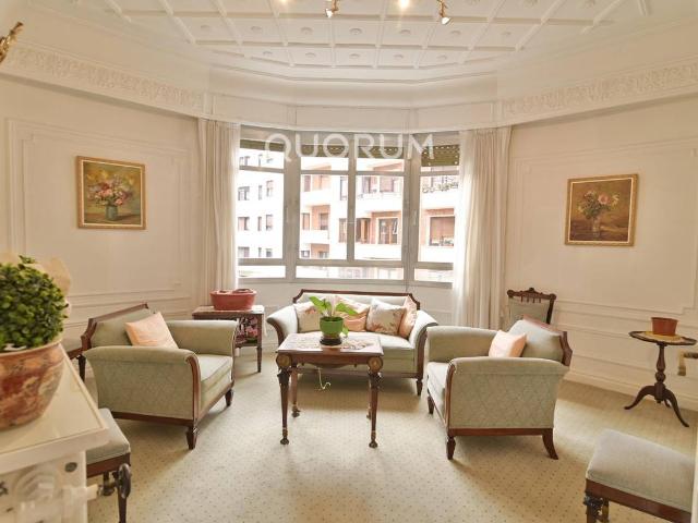 Piso en venta en Bilbao, Casco Viejo