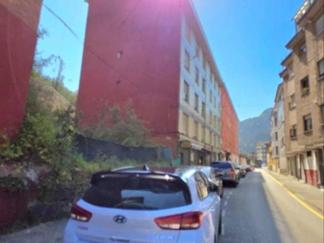 Piso en venta en Aller