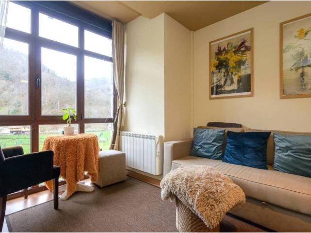 Piso en venta en El Pino, Aller