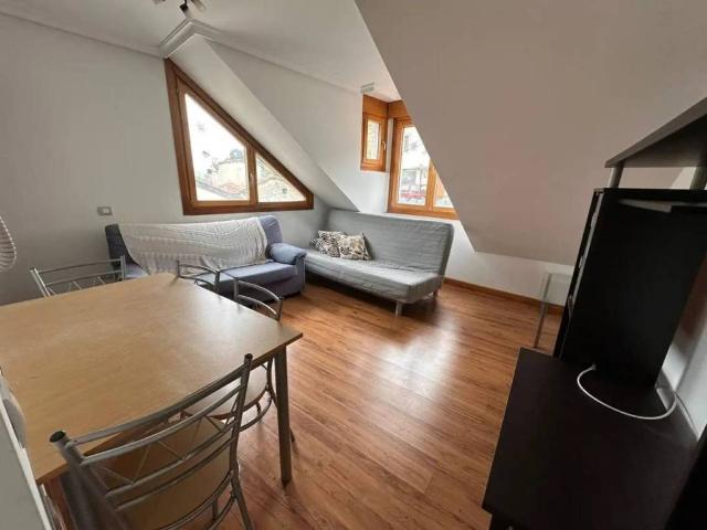 Piso en venta en El Pino, Aller