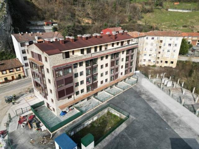 Piso en venta en Aller, Rozá